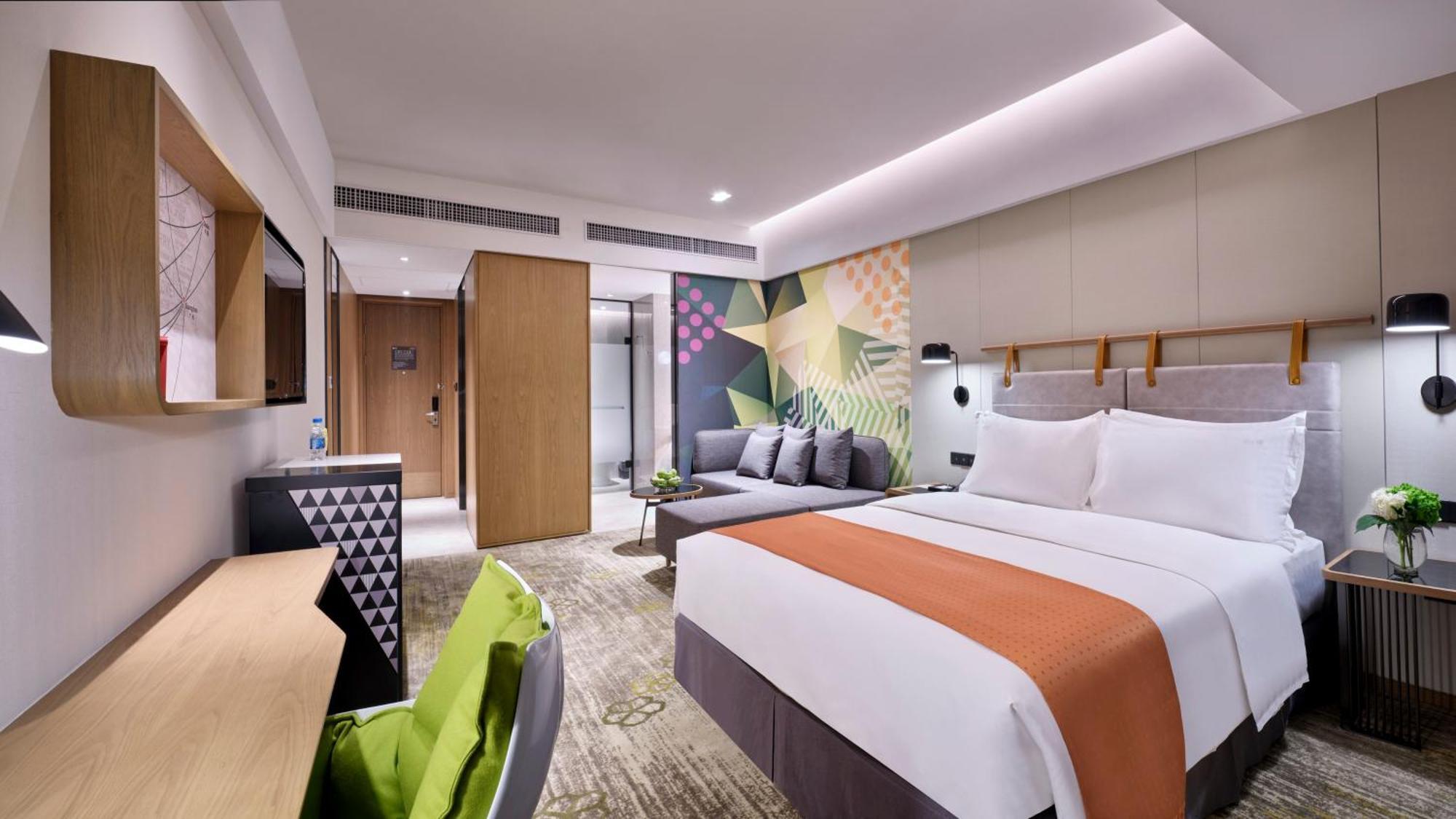 Holiday Inn Guangzhou South Lake Hotel - Ideal For Business & Leisure Exterior foto